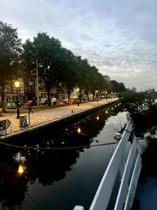 Ferienwohnung Houseboat In Amsterdam Exterior foto